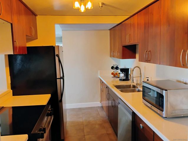 2828 University Ave 307, San Diego, CA 92104