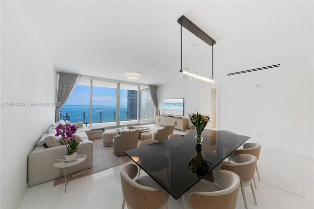 300 Biscayne Blvd Way 3503C, Miami, FL 33131