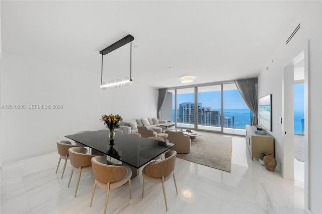 300 Biscayne Blvd Way 3503C, Miami, FL 33131