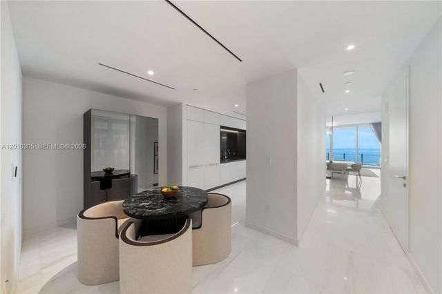 300 Biscayne Blvd Way 3503C, Miami, FL 33131