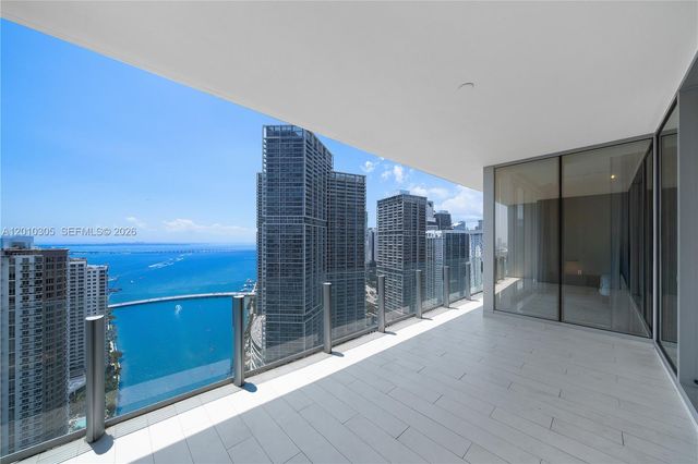 300 Biscayne Blvd Way 3503C, Miami, FL 33131