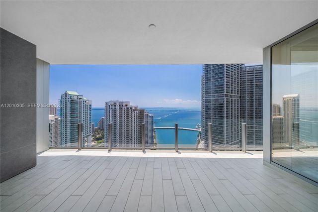 300 Biscayne Blvd Way 3503C, Miami, FL 33131
