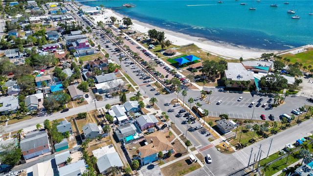5737 SHORE BOULEVARD S 2, Gulfport, FL 33707
