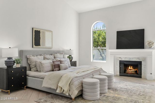 8627 E CORRINE Drive, Scottsdale, AZ 85260