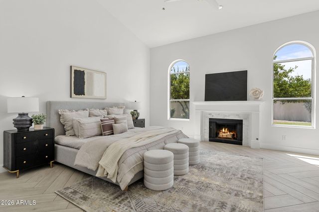 8627 E CORRINE Drive, Scottsdale, AZ 85260