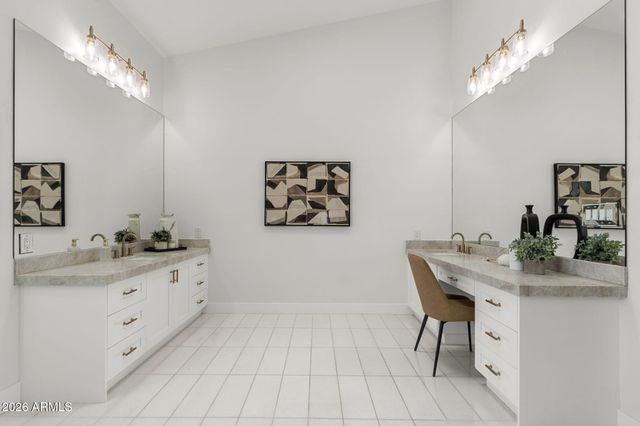 8627 E CORRINE Drive, Scottsdale, AZ 85260