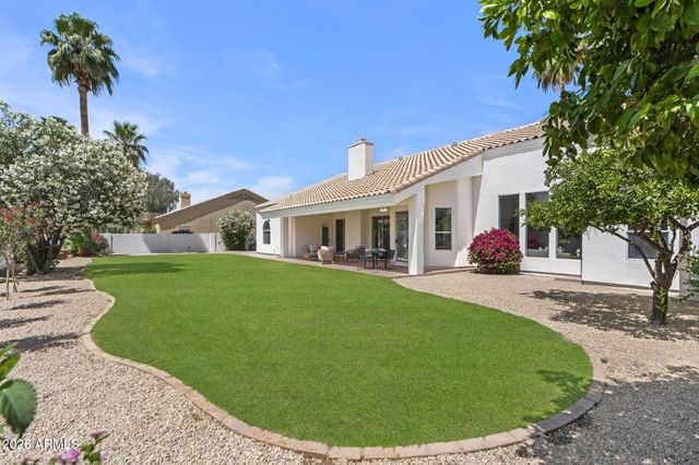 8627 E CORRINE Drive, Scottsdale, AZ 85260