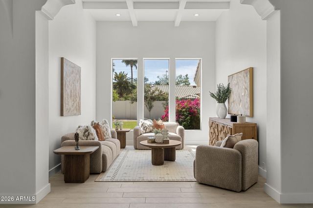 8627 E CORRINE Drive, Scottsdale, AZ 85260