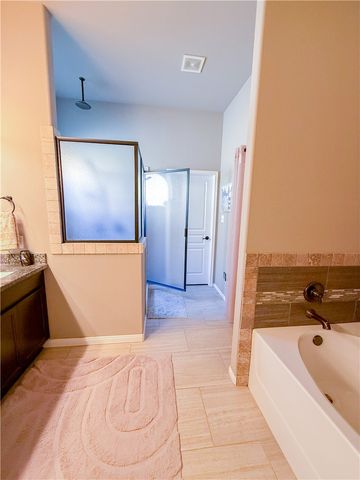 2504 Kinnersley Lane, College Station, TX 77845