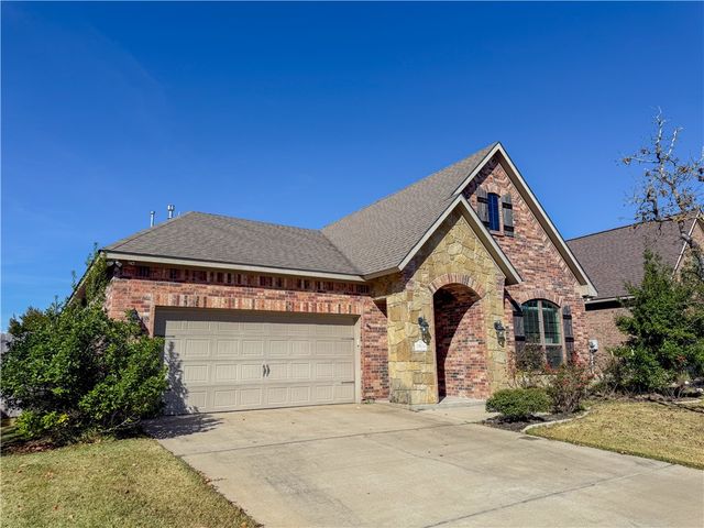 2504 Kinnersley Lane, College Station, TX 77845
