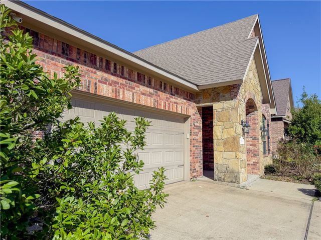 2504 Kinnersley Lane, College Station, TX 77845