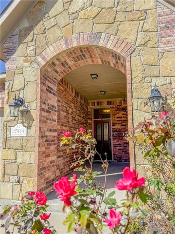 2504 Kinnersley Lane, College Station, TX 77845