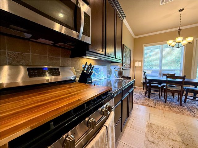 2504 Kinnersley Lane, College Station, TX 77845