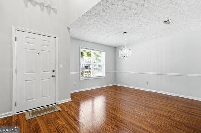 368 Shadowbrooke Circle SW, Loganville, GA 30052