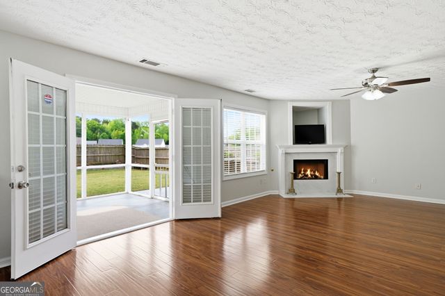 368 Shadowbrooke Circle SW, Loganville, GA 30052