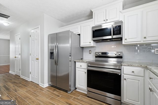 368 Shadowbrooke Circle SW, Loganville, GA 30052