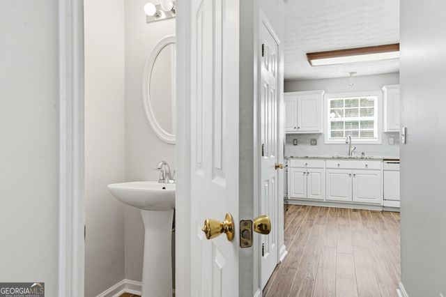 368 Shadowbrooke Circle SW, Loganville, GA 30052