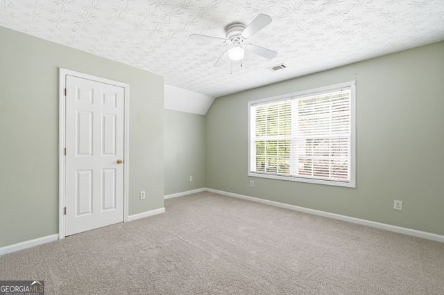 368 Shadowbrooke Circle SW, Loganville, GA 30052