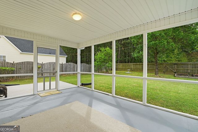 368 Shadowbrooke Circle SW, Loganville, GA 30052