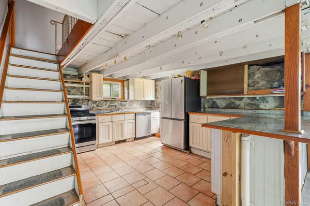 241 Meadow Avenue, Chester, NY 10918