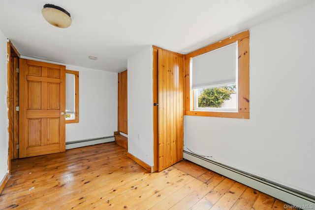241 Meadow Avenue, Chester, NY 10918