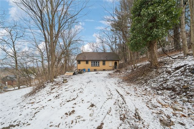 5308 Verona Rd, Penn Hills, PA 15147