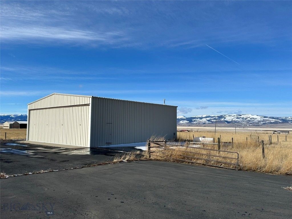 Lot 22-A2 Shining Mountains Airpark, Ennis, MT 59729