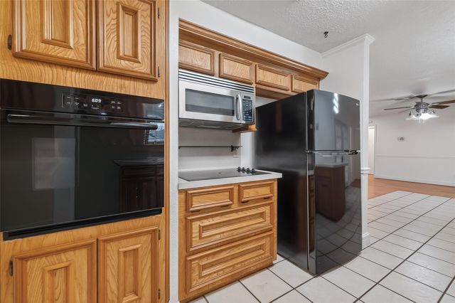 1125 E Lambuth Lane, Deer Park, TX 77536