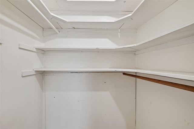 1125 E Lambuth Lane, Deer Park, TX 77536