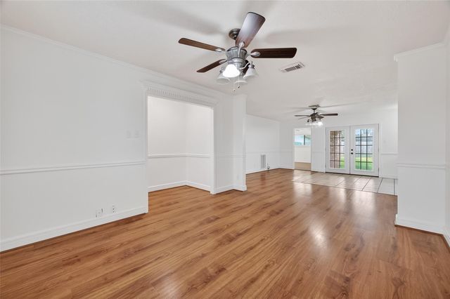 1125 E Lambuth Lane, Deer Park, TX 77536