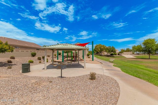 11719 W DOS RIOS Drive, Sun City, AZ 85373