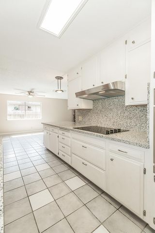 1375 S Cyrier Avenue, Reedley, CA 93654