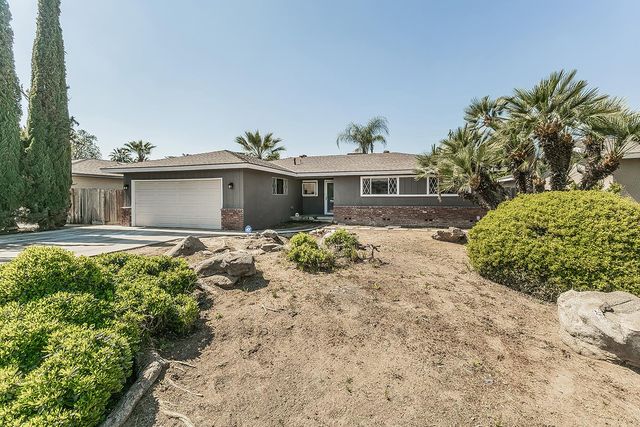 1375 S Cyrier Avenue, Reedley, CA 93654