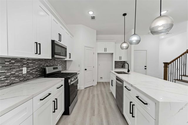 4516 Galesburg Street A, Houston, TX 77051