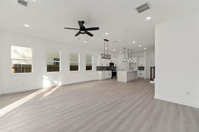 4516 Galesburg Street A, Houston, TX 77051