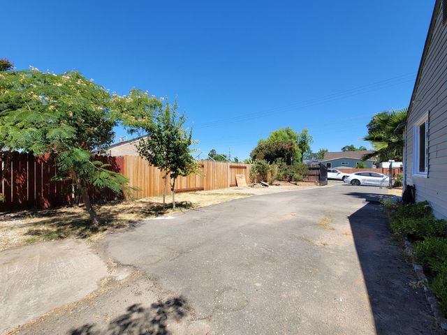 2212 Paul Ave, Sacramento, CA 95838
