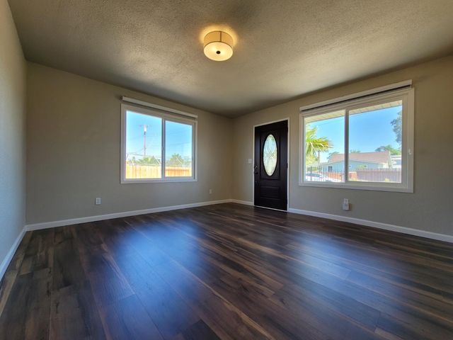 2212 Paul Ave, Sacramento, CA 95838