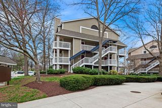10815 HAMPTON MILL TER #210, Rockville, MD 20852