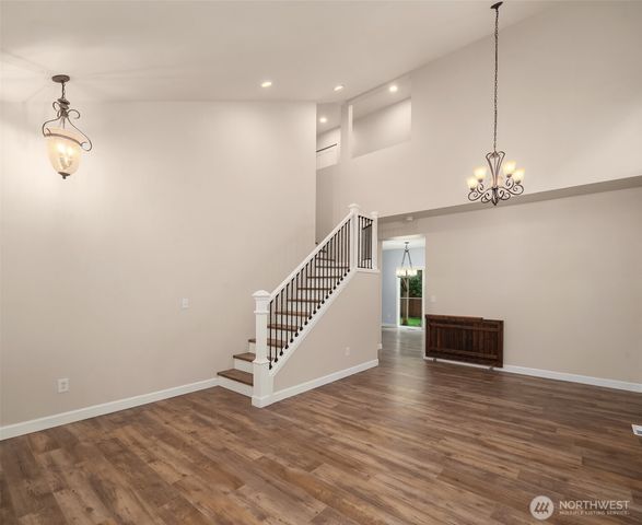 2009 62nd Loop SE, Auburn, WA 98092