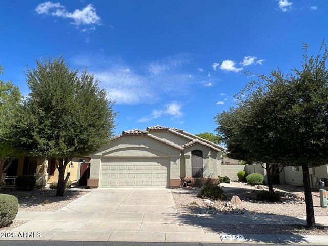 15796 W Latham Street, Goodyear, AZ 85338