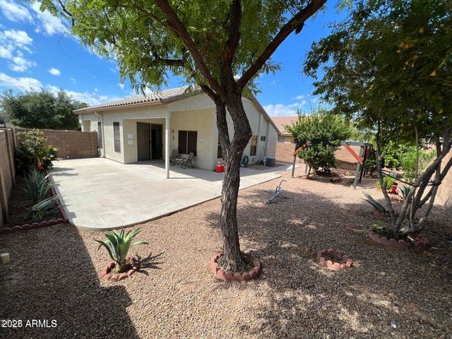 15796 W Latham Street, Goodyear, AZ 85338