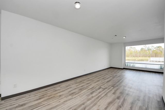 18716 Centro Main Street, Shenandoah, TX 77385