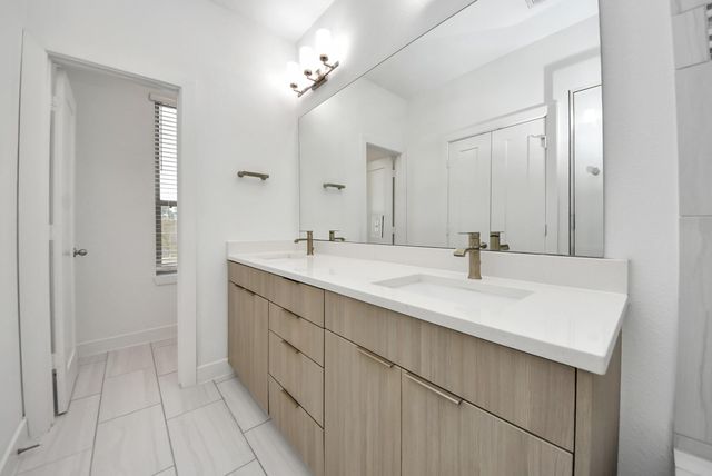 18716 Centro Main Street, Shenandoah, TX 77385