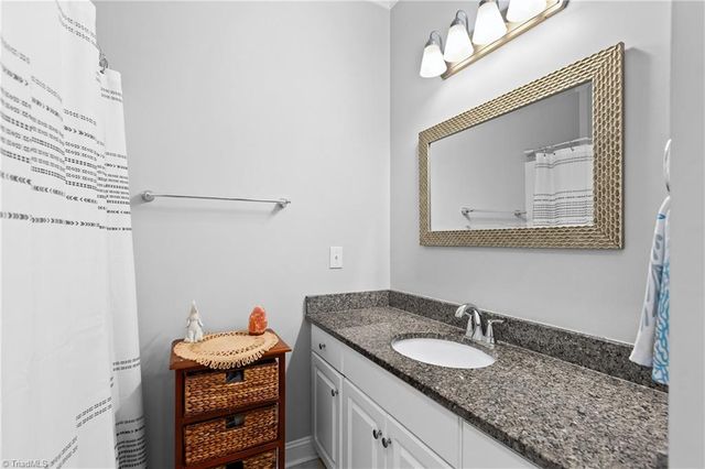 4324 Poplar Creek Lane, High Point, NC 27265
