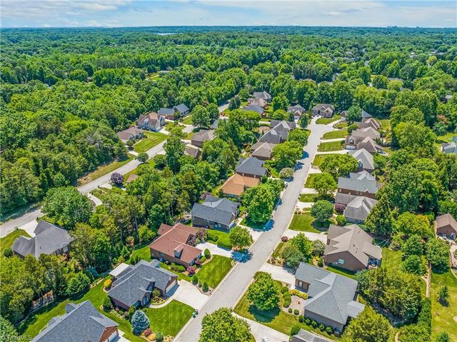 4324 Poplar Creek Lane, High Point, NC 27265
