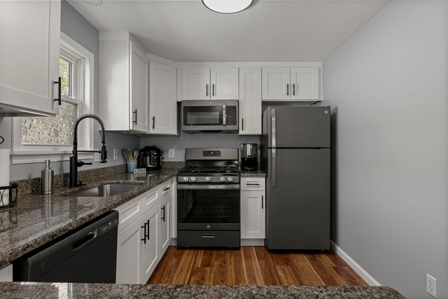 7205 Cherokee Street, Taylor, MI 48180