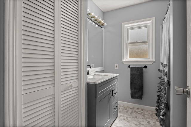 7205 Cherokee Street, Taylor, MI 48180