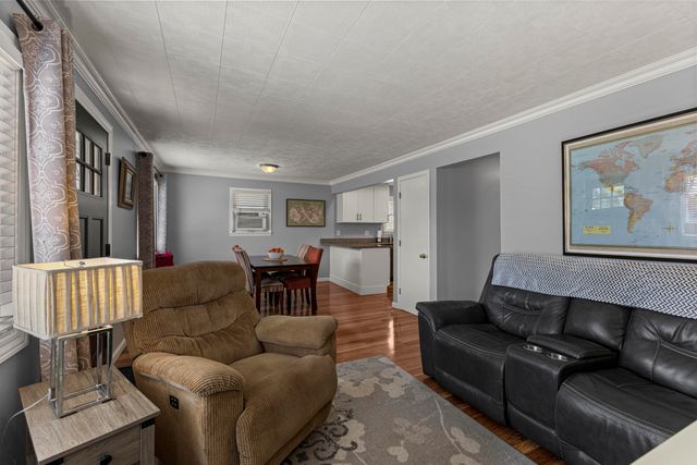 7205 Cherokee Street, Taylor, MI 48180