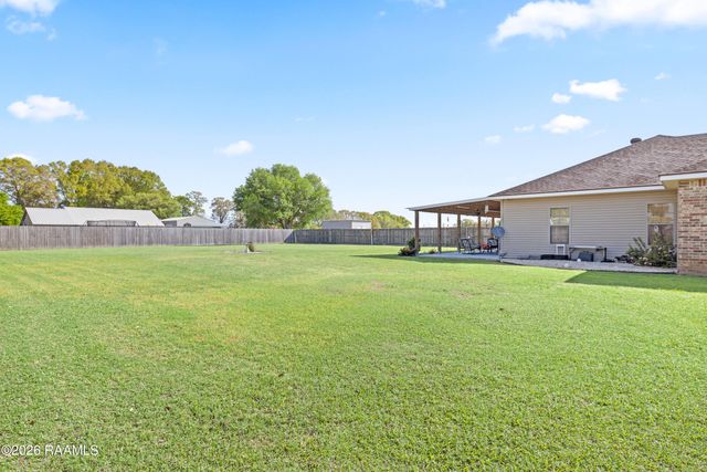 105 Glenfield Street, Youngsville, LA 70592