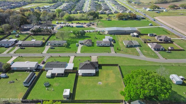 105 Glenfield Street, Youngsville, LA 70592